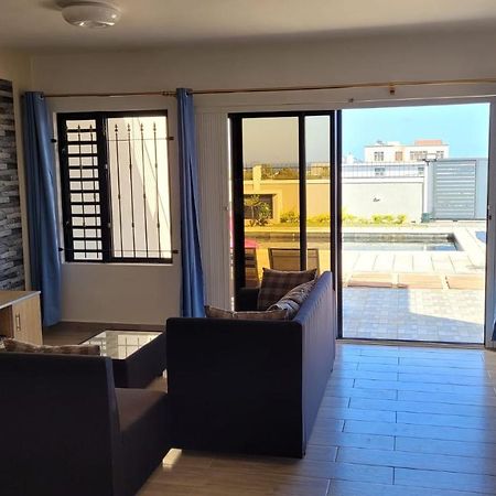 Coquette Villa Avec Piscine Flic en Flac ภายนอก รูปภาพ